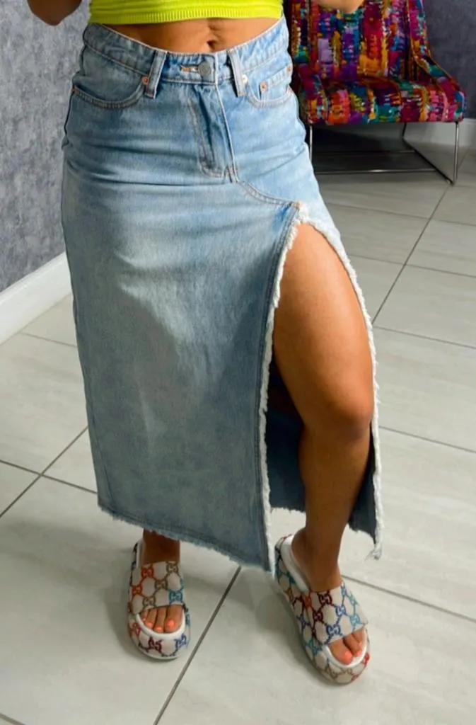 7617 Crossover side cut out midi skirt