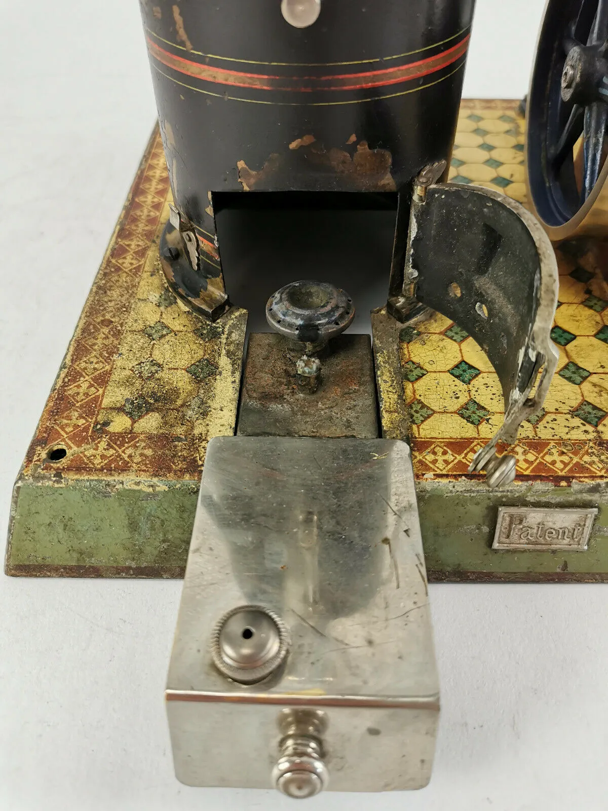Märklin rare steam engine on tile floor around 1903 32x25x35 cm | 5.499€