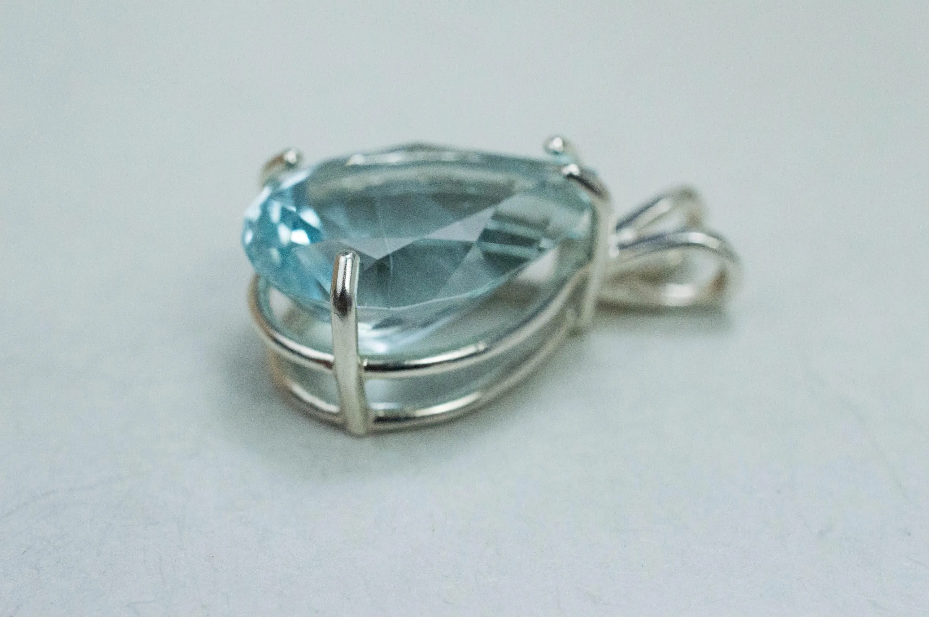 Topaz Pendant; Natural Untreated Ukraine Topaz; 14.165cts