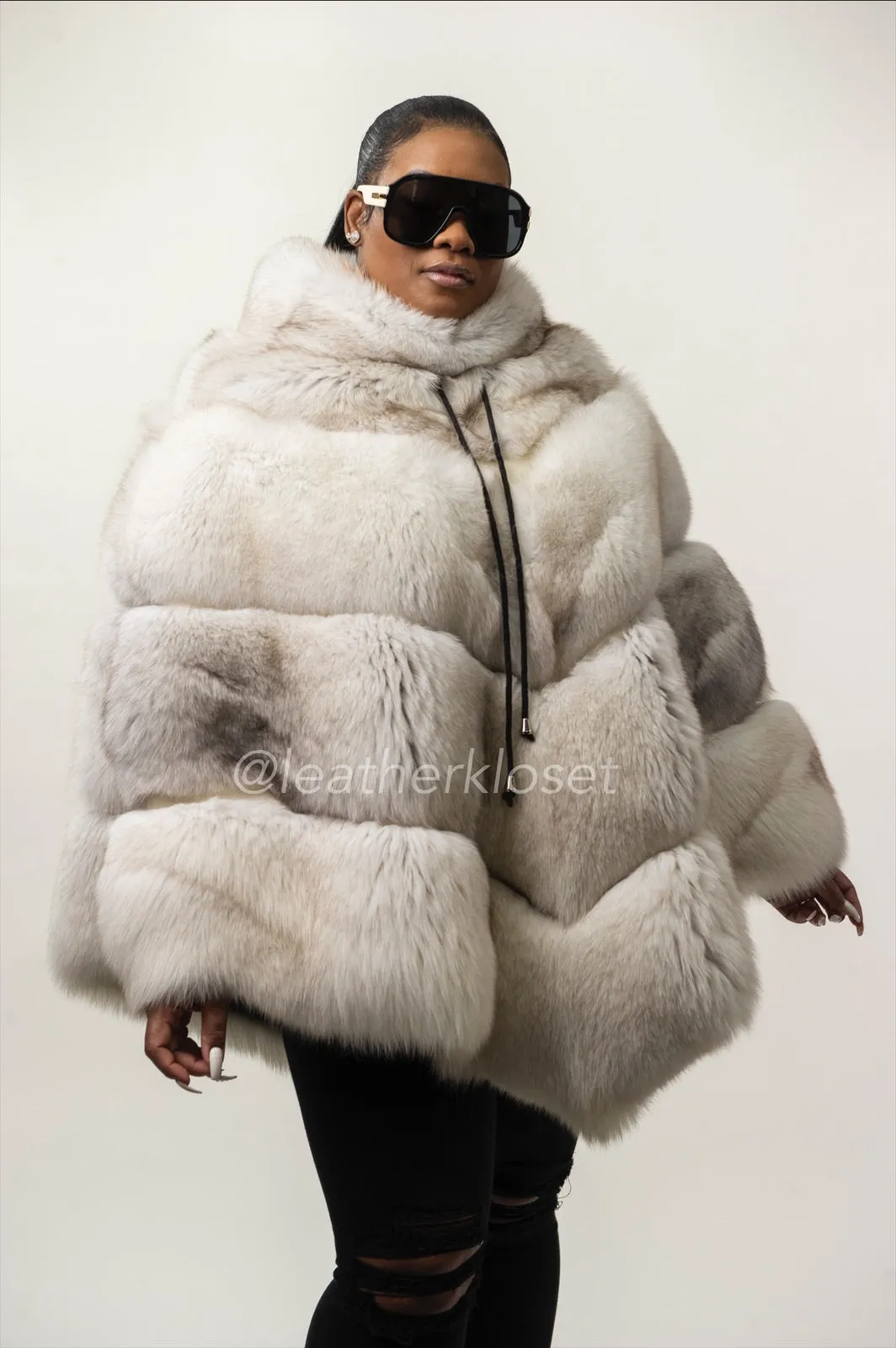 Women's Fox Fur Poncho [Natural White]