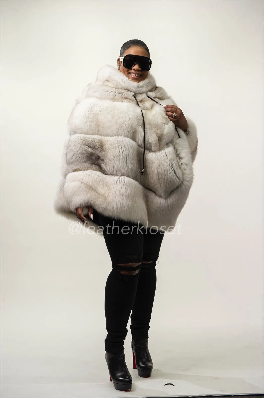 Women's Fox Fur Poncho [Natural White]